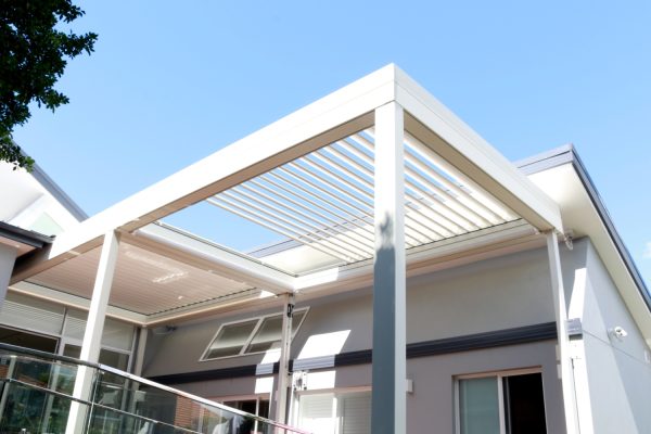 Australian Made Bioclimatic Louvred Roof Image (3) Australian Made Bioclimatic Louvred Roof Image (3)