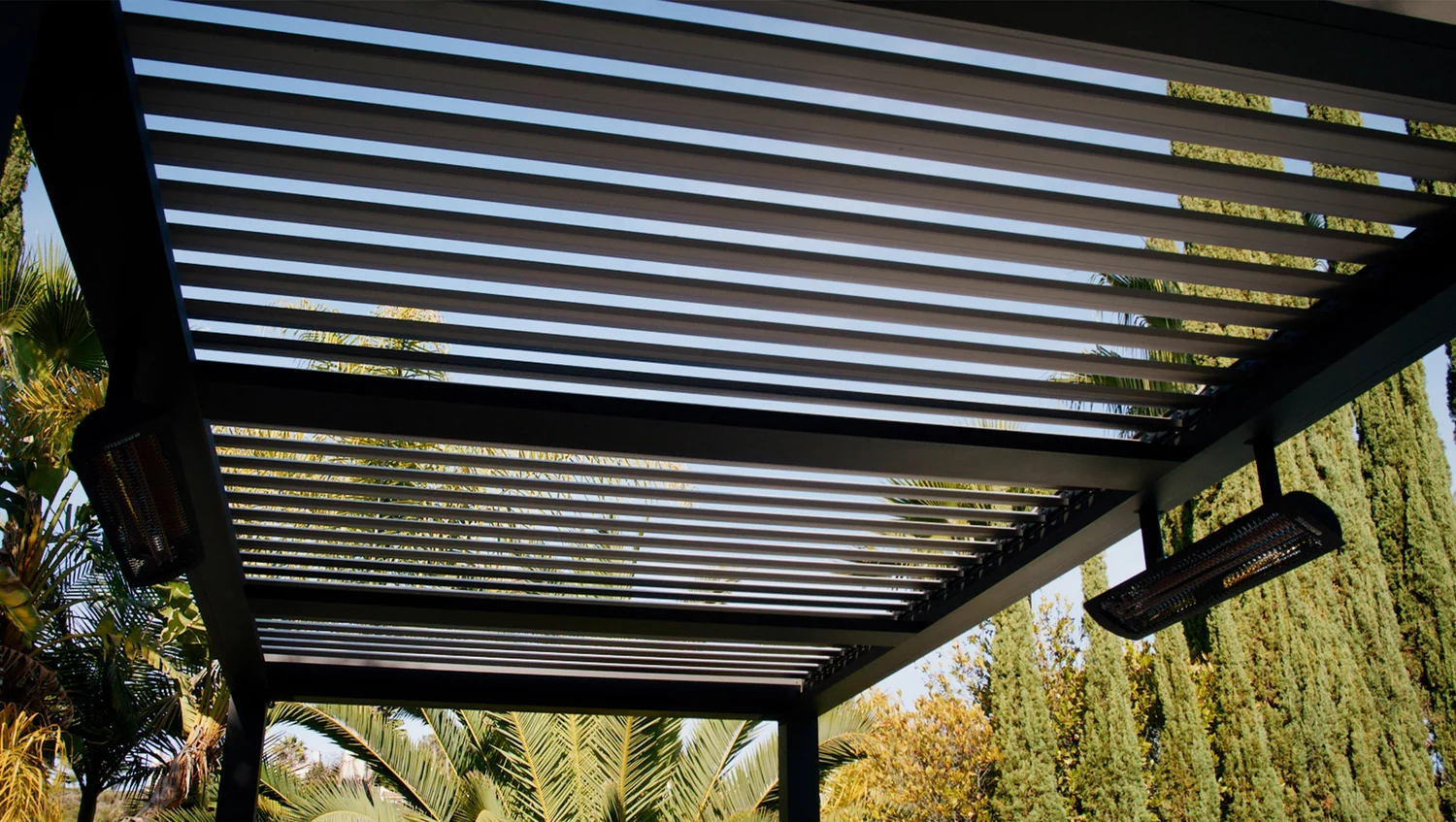 Best Louvred Roof Installer